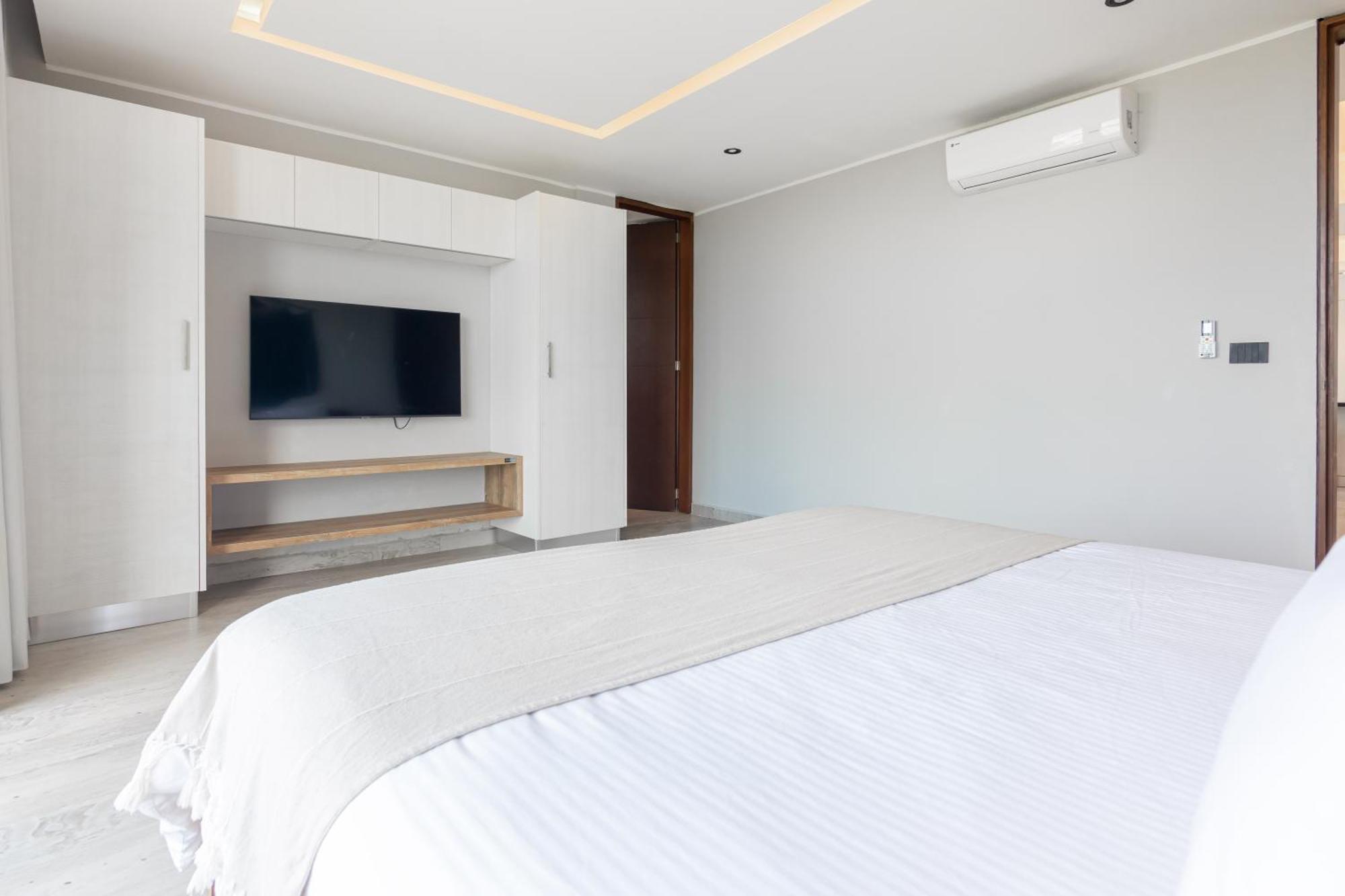 TOH HOUSE  LUXURY APARTMENTS Near 5tv Av Playa del Carmen Rum bild
